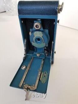 Antique Kodak Ranbow Hawk-Eye No. 2 Folding Model B in Blue. Very good. Must see