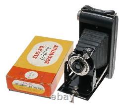 Kodak Six-20 Folding Brownie 620 Roll Film Camera in Box