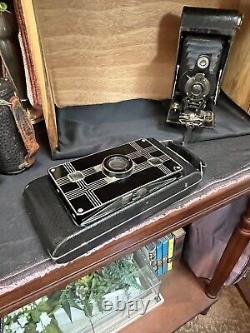 Lot of 6 Antique Cameras Kodak (Twindar Jiffy, Brownie, Hawkeye), Spartus