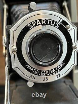 Lot of 6 Antique Cameras Kodak (Twindar Jiffy, Brownie, Hawkeye), Spartus